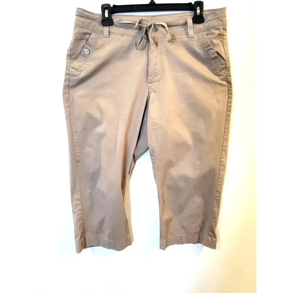 Lee Riders Tan Capri Pants